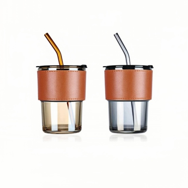 450ml Classic Glass Mug with Straw